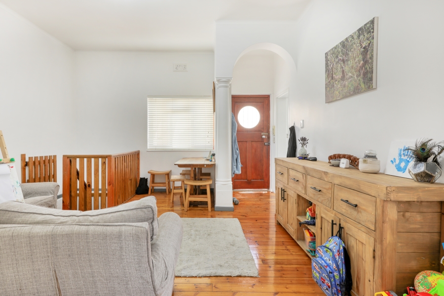 To Let 2 Bedroom Property for Rent in Green Point Western Cape